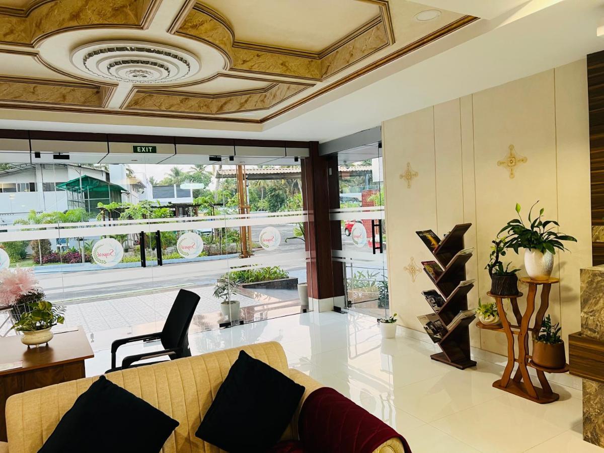 Hotel Seapark โกลลัม ภายนอก รูปภาพ