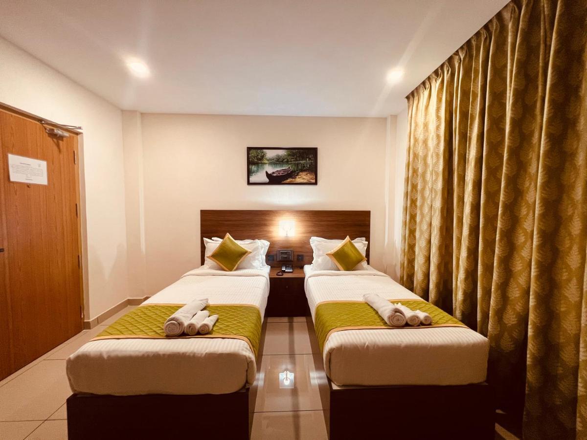 Hotel Seapark โกลลัม ภายนอก รูปภาพ